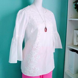 NWOT Ivanka Trump White Lace Top Size S